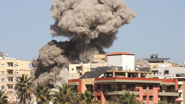 لبنان.. نزوح واسع من «صور» بعد أوامر إخلاء إسرائيلية