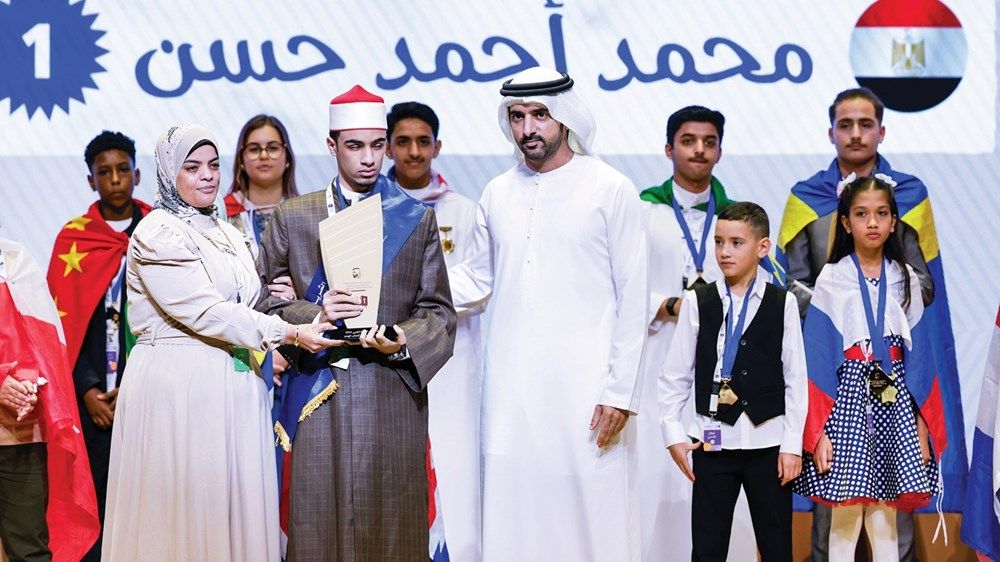 محمد بن راشد: سعيد بشغف هذا الجيل العربي بالمعرفة والقراءة