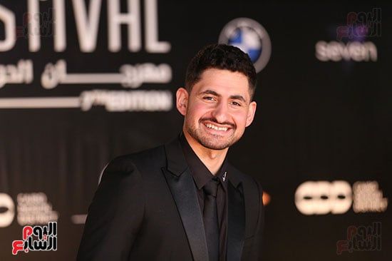 إطلالات نجمات الفن على السجادة الحمراء فى افتتاح مهرجان الجونة السينمائى.. صور