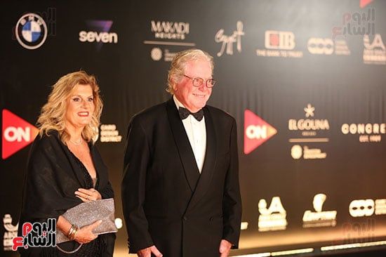 إطلالات نجمات الفن على السجادة الحمراء فى افتتاح مهرجان الجونة السينمائى.. صور