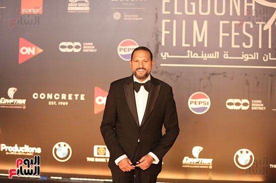 إطلالات نجمات الفن على السجادة الحمراء فى افتتاح مهرجان الجونة السينمائى.. صور