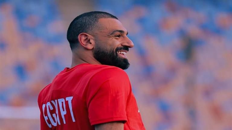 "النجيل الصناعي" يمكن أن يتسبب في أزمة جديدة بين محمد صلاح ومنتخب مصر