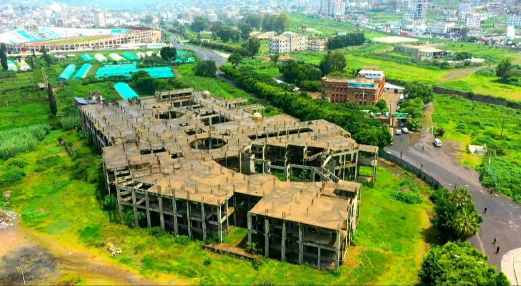 اليمن..مساعٍ حوثية للسطو على أجزاء من أراضي جامعة إب