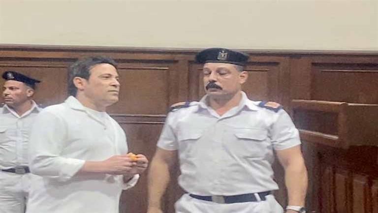 5 مشاهد من أولى جلسات محاكمة المطرب سعد الصغير | صور