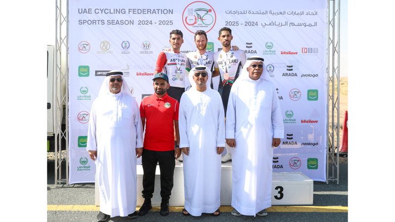 الامارات | شباب الأهلي بطل سباق نزوى لدراجات الطريق