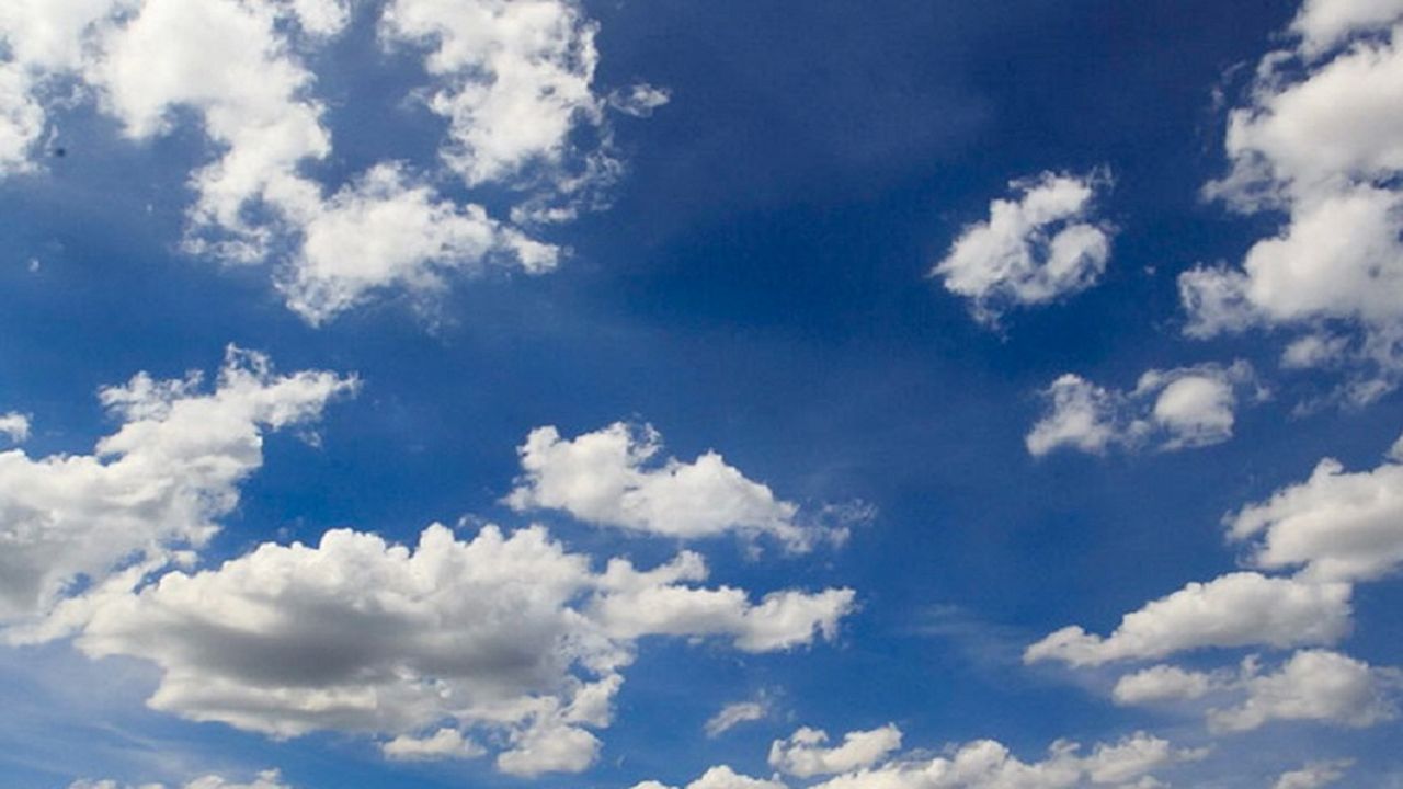 الامارات | طقس الغد صحو بوجه عام رطب ليلاً