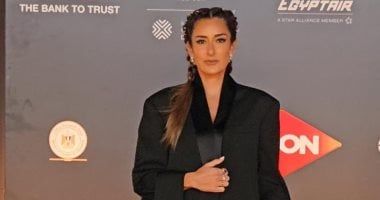 أمينة خليل وبسنت شوقى ونسرين طافش على ريد كاربت فيلم الجميع يحب تودا بالجونة