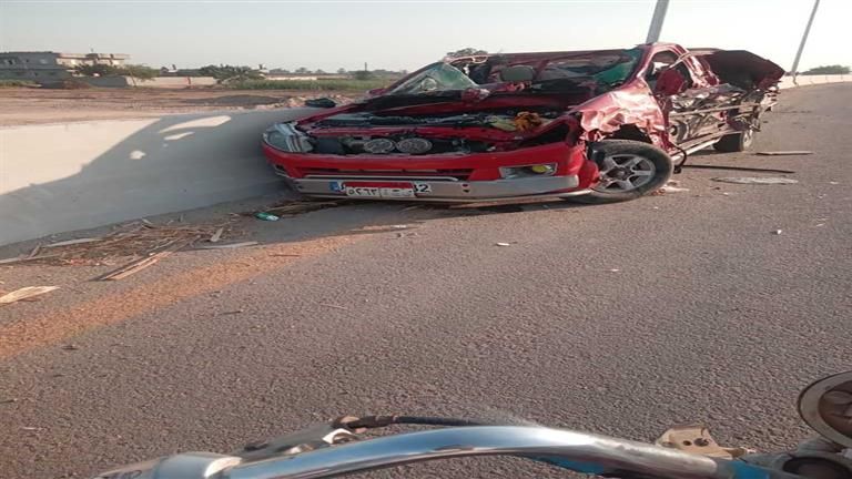 جثتان و3 مصابين في تصادم سيارتين بمدينة بدر