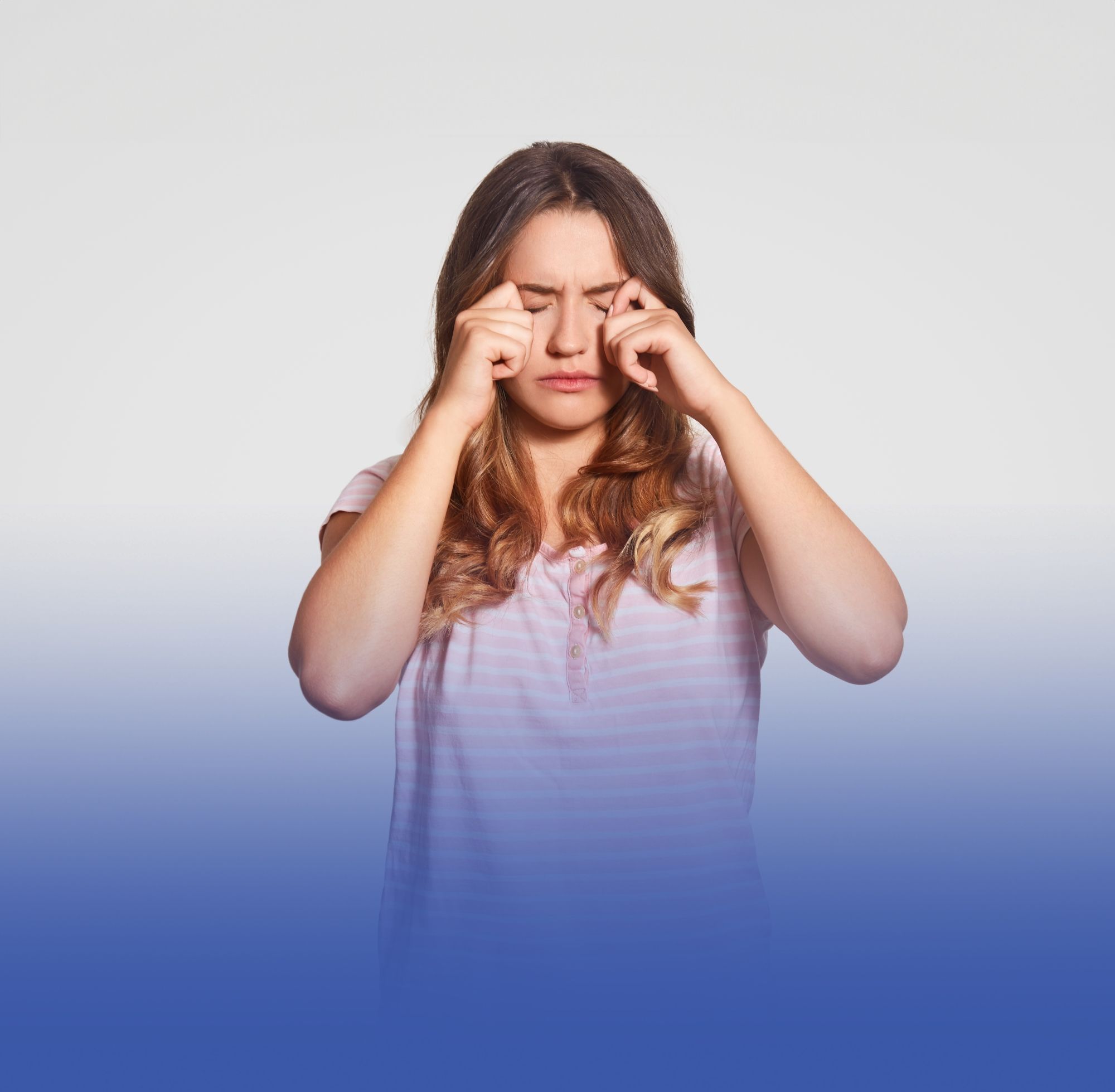 3 نصائح لتفادي فرك العين وحماية القرنية