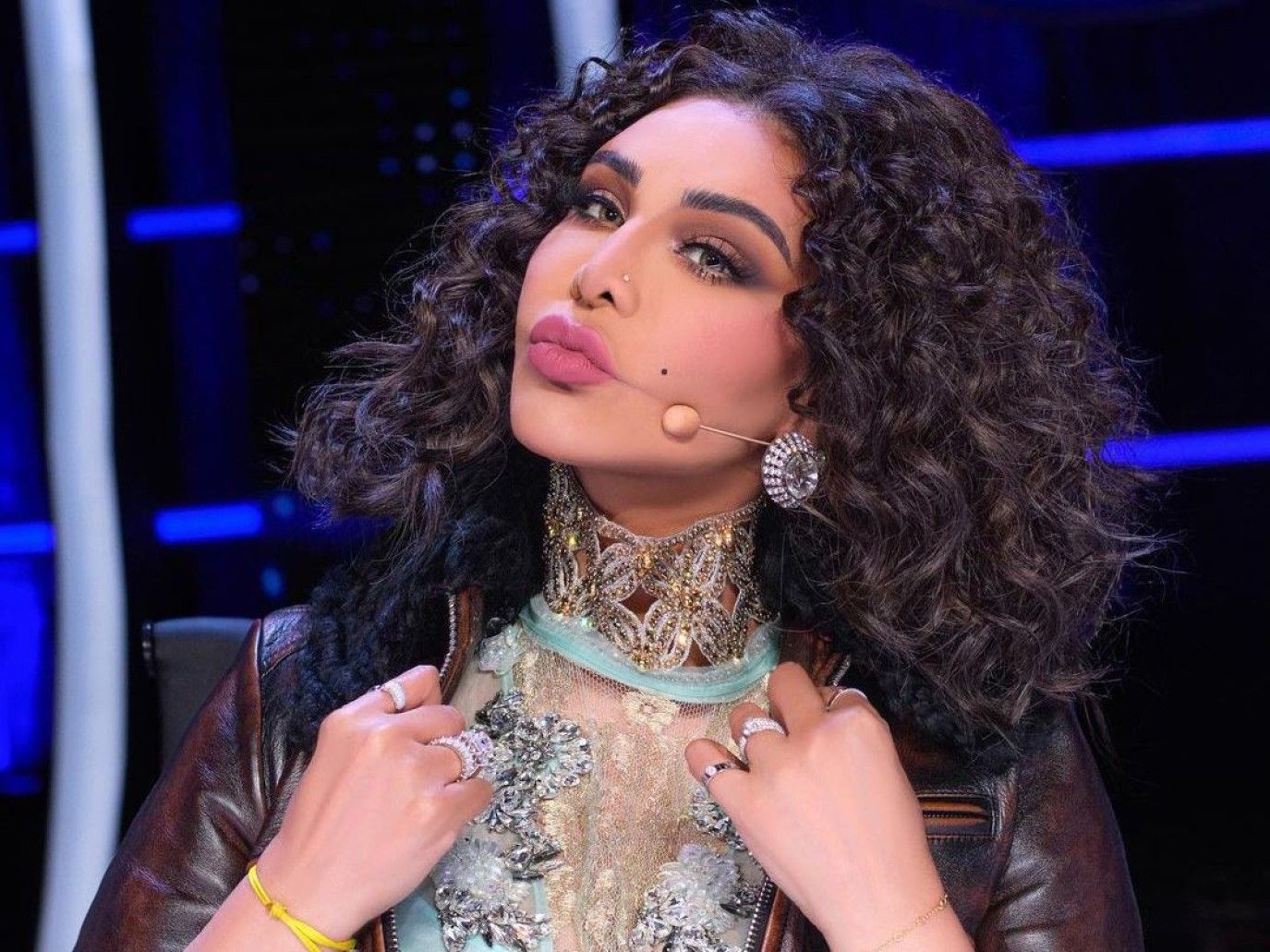 موديلات تسريحات فير ناعمة من وحي النجمات لإطلالة أكثر حيوية وشباباً