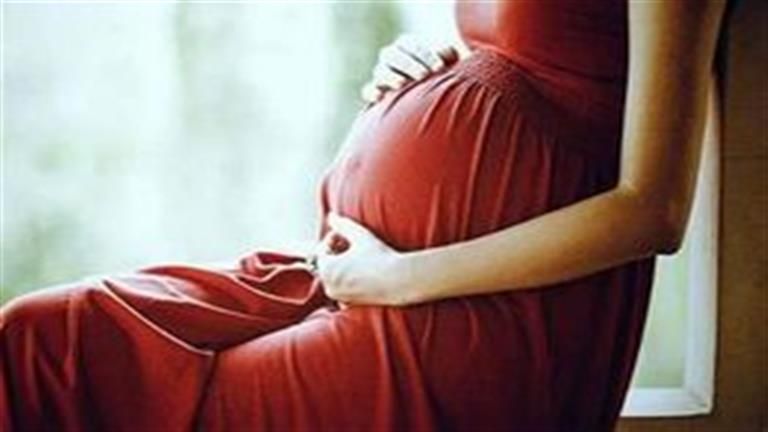 شركة تفصل موظفة بعد عودتها من إجازة الوضع.. لن تتوقع السبب