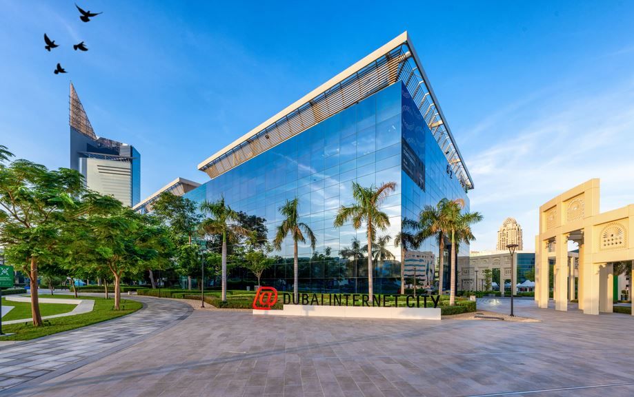 الامارات | "دبي للإنترنت" تحتفي بمرور 25 عاماً على تأسيسها