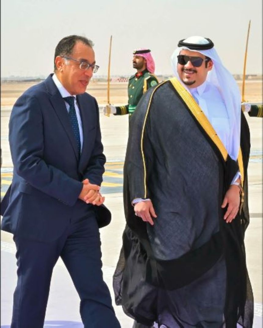 رئيس الوزراء المصري يصل الرياض للمشاركة بمؤتمر مبادرة مستقبل الاستثمار