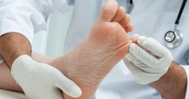 إزاى تحمى نفسك من قرح القدم الناتجة عن مرض السكرى؟