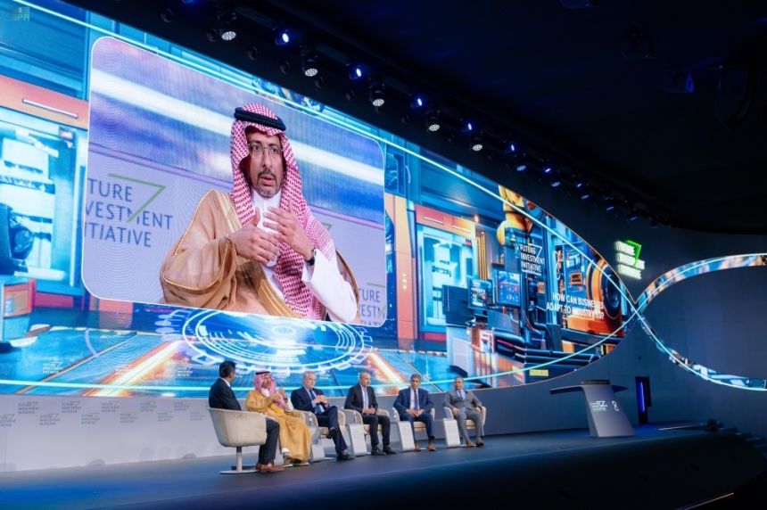 "الخريّف": البحث والابتكار والكفاءة البشرية ركائز الثورة الصناعية الخامسة