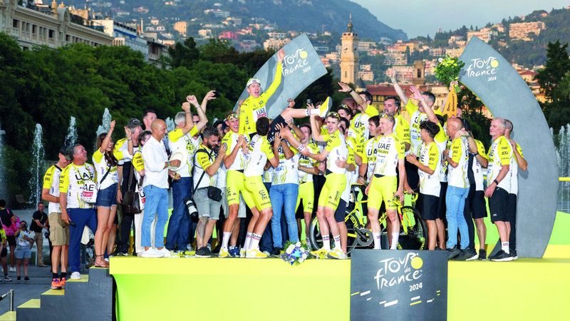 الامارات | فريق الإمارات يظفر بلقب طواف العالم لموسم 2024