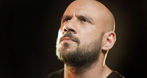 بعد حلّ أزماته.. أحمد مكي يستأنف تحضيرات مسلسله الجديد