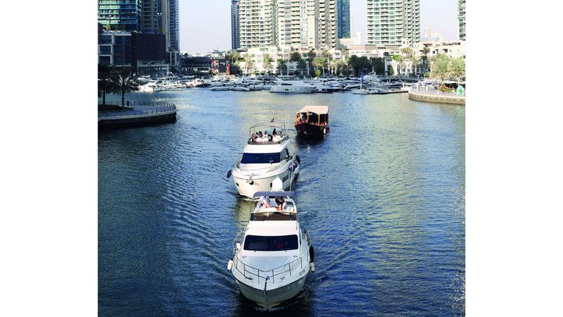 الامارات | يخوت دبي الفاخرة..  في بداية الرحلة