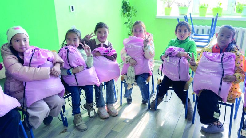 الامارات | «زايد الإنسانية» تبدأ توزيع «حقيبة الشتاء» في منغوليا