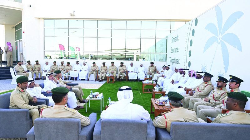 الامارات | «مركز لهباب» يستضيف مواطنين لتعريفهم بخدمات شرطة دبي الذكية