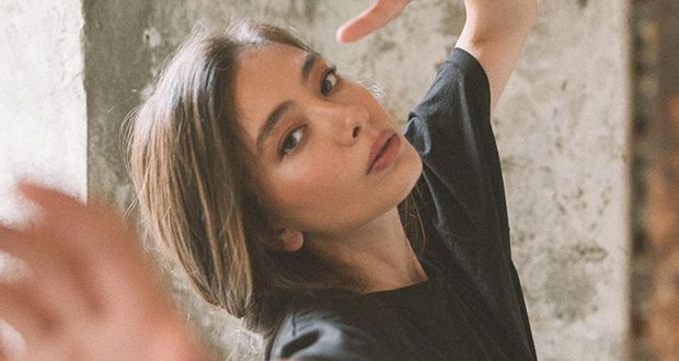 أجواء مصرية ساحرة.. نسليهان أتاغول توثق لحظاتها مع عبد الحليم ولبنى عبد العزيز