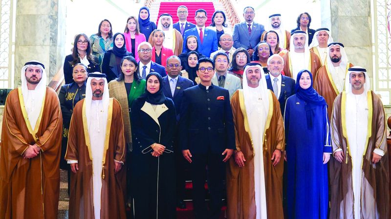 الامارات | حكومة الإمارات تشارك تجاربها في منتدى مدغشقر لتبادل المعرفة