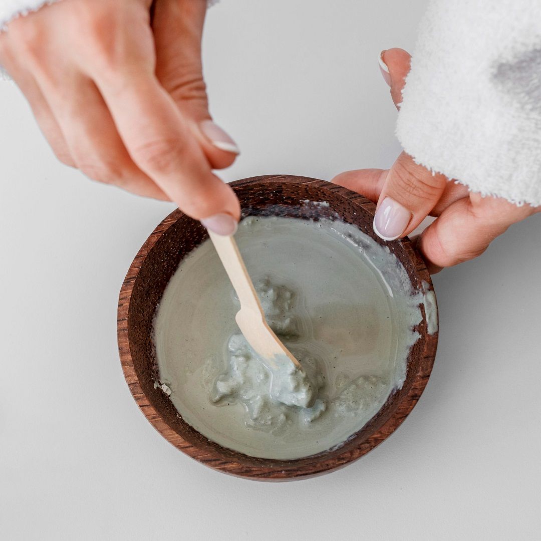 ماسك الطين المغربي للوجه.. الحل الطبيعي لتضييق المسام وتنقية البشرة