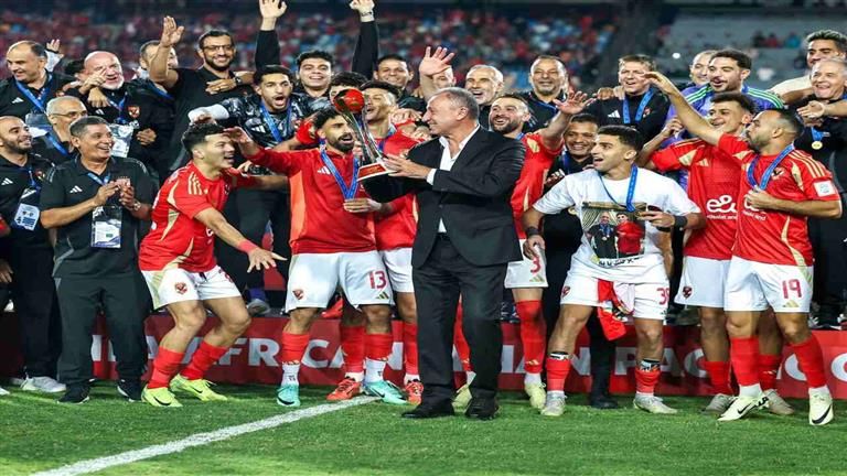 "نسمع الأخبار ونضحك".. اللجنة المنظمة لبطولة إنتركونتيننتال تعلق على أنباء تزييف الأهلي للكأس