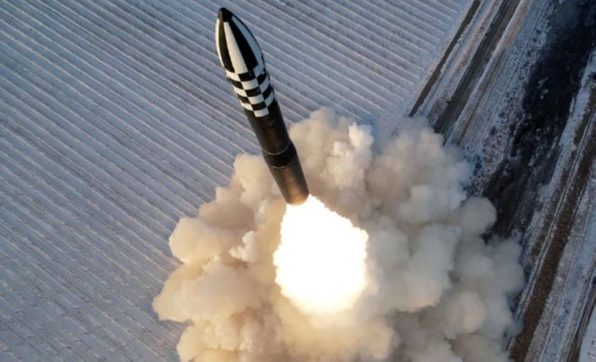 ردًا على كوريا الشمالية.. 3 دول بينهم أمريكا تجري مناورات جوية