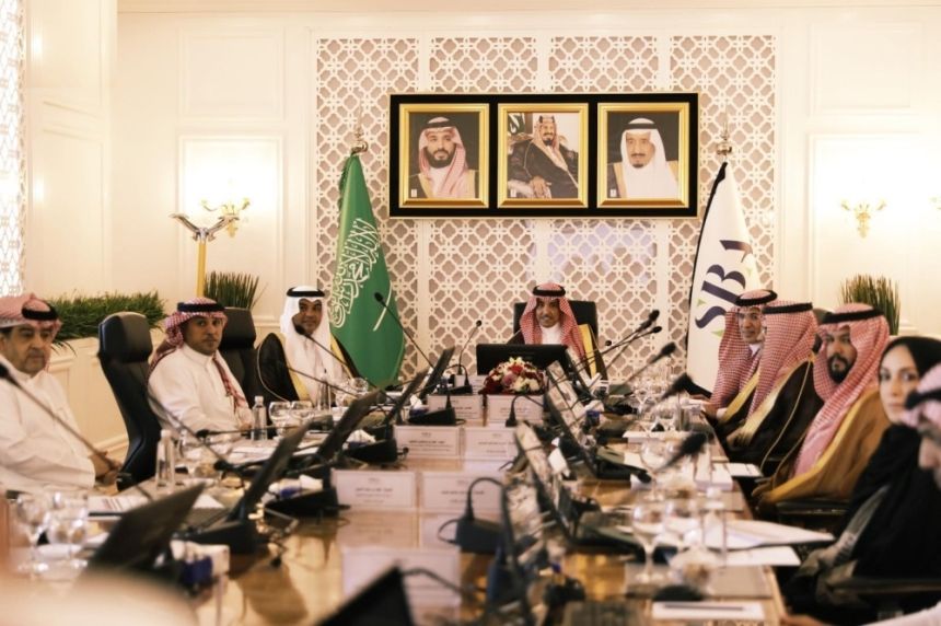 وزير الإعلام يشيد بمشروعات التطوير لهيئة الإذاعة والتليفزيون