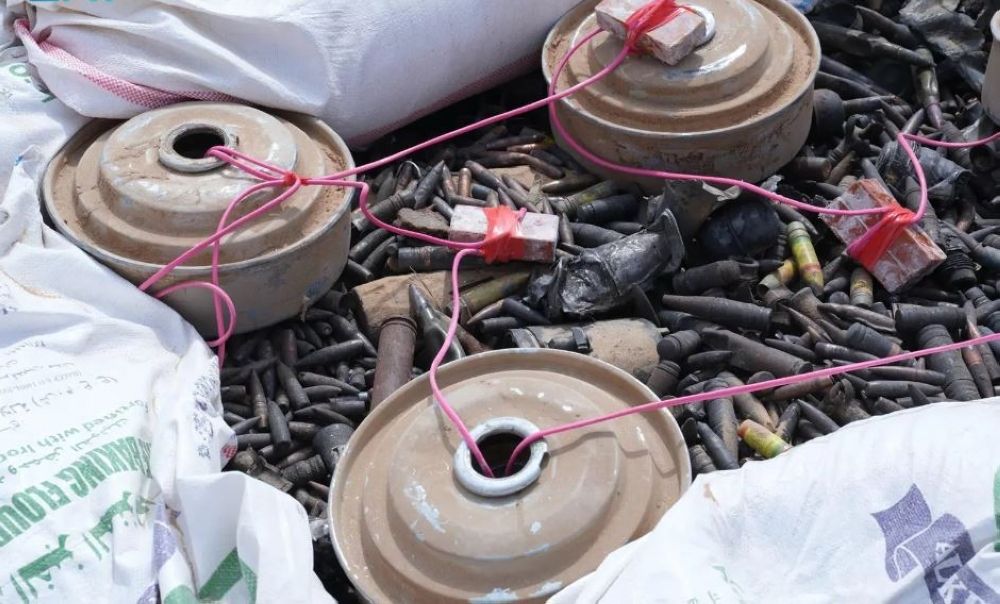 خلال أسبوع.. مشروع "مسام" ينتزع 636 لغمًا في اليمن