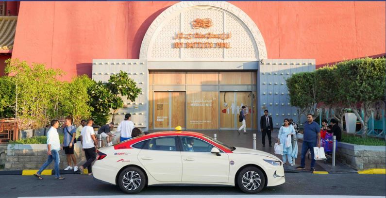 الامارات | طرق ومواصلات دبي تطلق خدمة مشاركة الركاب في سيارات الأجرة بين دبي وأبوظبي