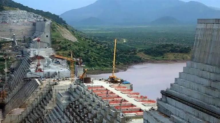 "شراقي" يعلن توقف التوربينات الأربعة بسد النهضة.. ويكشف تأثيرها على مصر