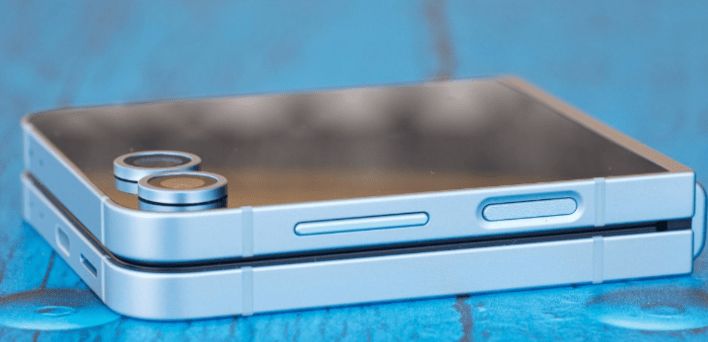 تكنولوجيا: سامسونج تخطط لإطلاق هاتف Galaxy Z Flip FE القابل للطي العام المقبل