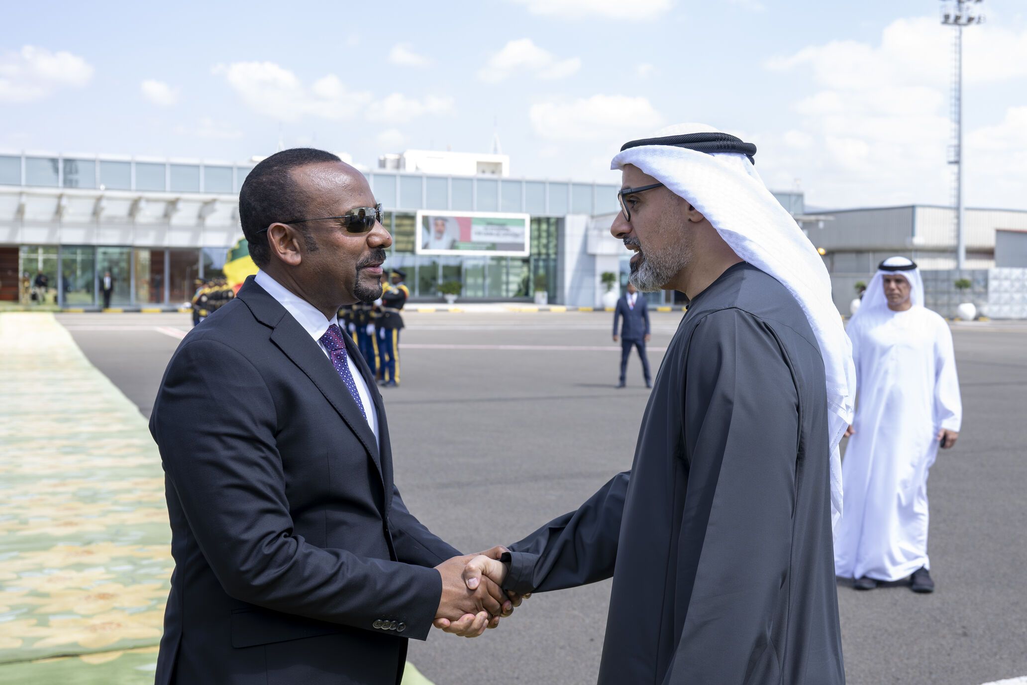 الامارات | ولي عهد أبوظبي يختتم زيارة إلى إثيوبيا