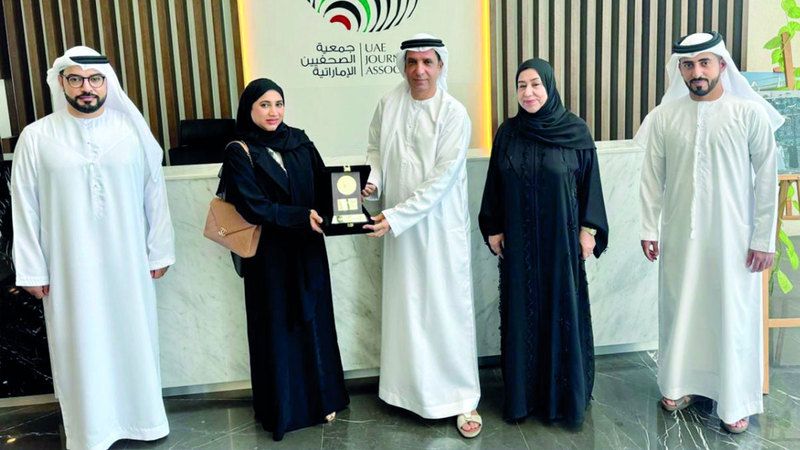 الامارات | «إعلامي حكومة الشارقة»  في ضيافة جمعية الصحفيين