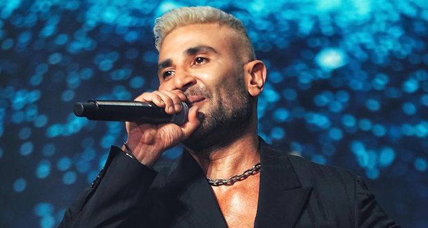 أحمد سعد يعود إلى المسرح بعد الجراحة وسط تفاعل كبير من الجمهور