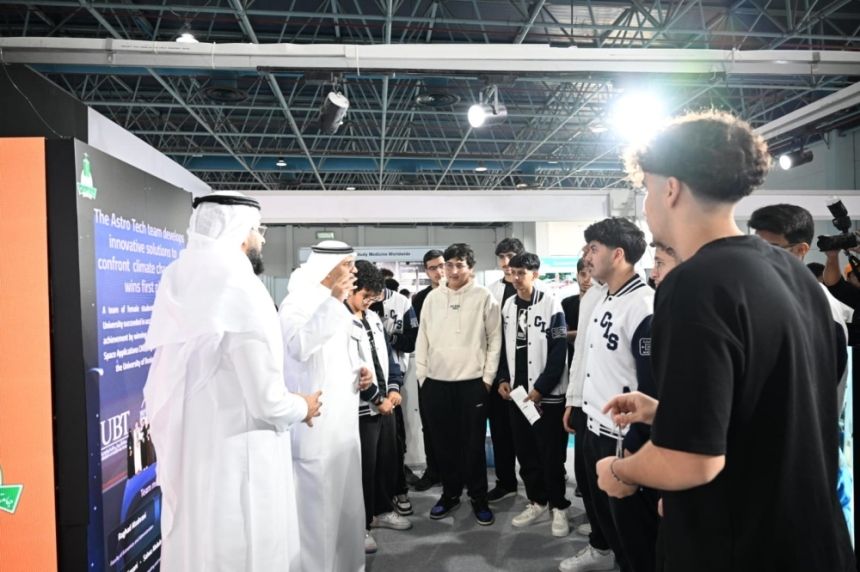 جامعة الملك عبدالعزيز تستعرض 247 برنامجا في الدراسات العليا  خلال معرض نجاح 2024