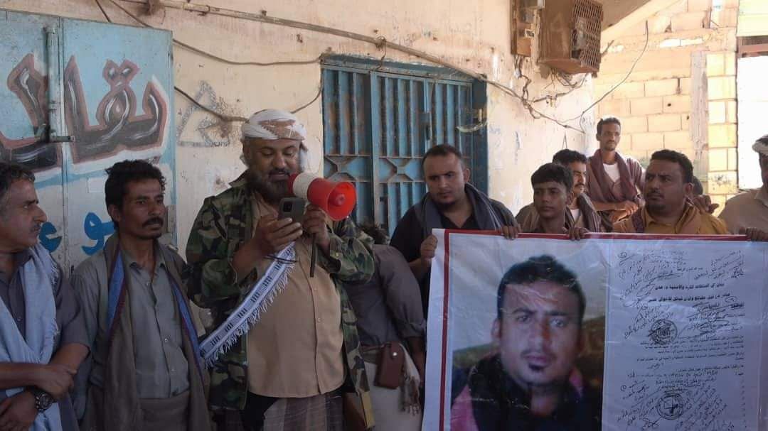 قبائل شبوة تعلن التصعيد للمطالبة بإطلاق سراح أبنائها المخفيين في سجون الانتقالي بعدن