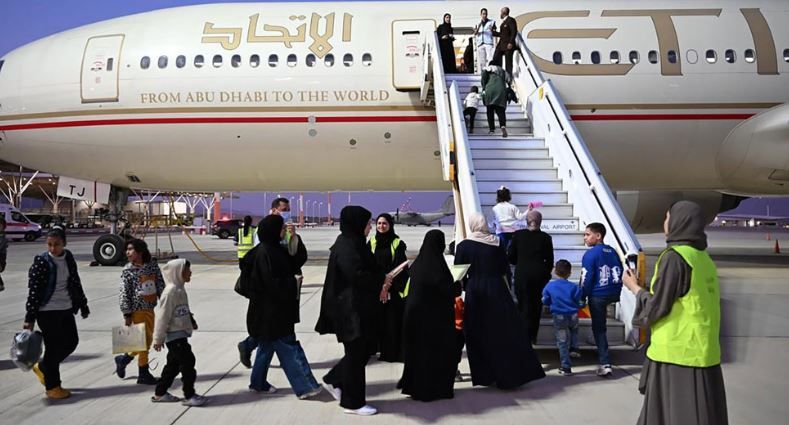 الامارات | الإمارات تُجلي 210 مصابين ومرضى ومرافقيهم من غزة بالتعاون مع منظمة الصحة العالمية