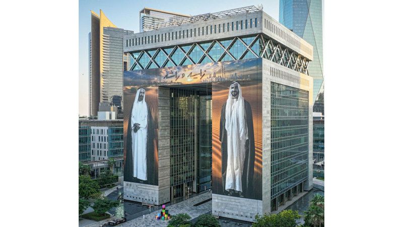 الامارات | «#زايد وراشد» في صورة من 50 عاماً..  رسالة حب من كل إماراتي