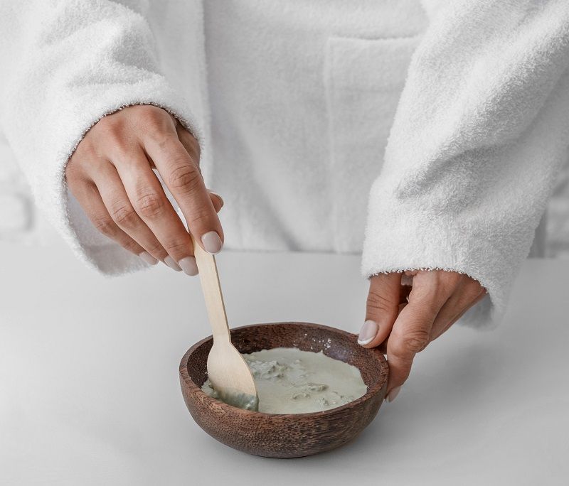 لعروس الشتاء.. حمام الحليب أو الحمام المغربي لتفتيح وترطيب البشرة قبل الزفاف