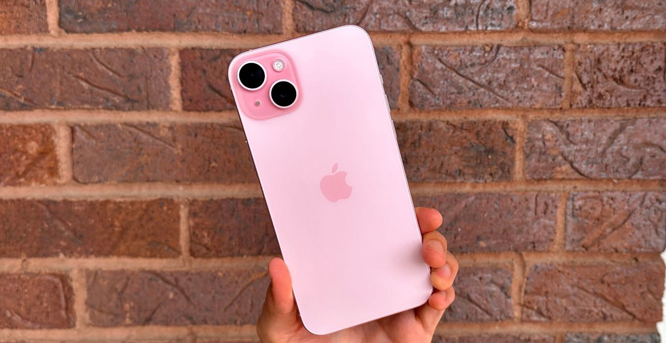 تكنولوجيا: هاتف iPhone 15 الأعلى مبيعاً في الأسواق العالمية في الربع الثالث من 2024