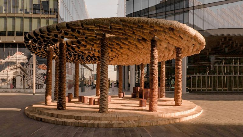 الامارات | «دبي للتصميم» ينتصر للاستدامة بمواد من بيئة الإمارات وتراثها