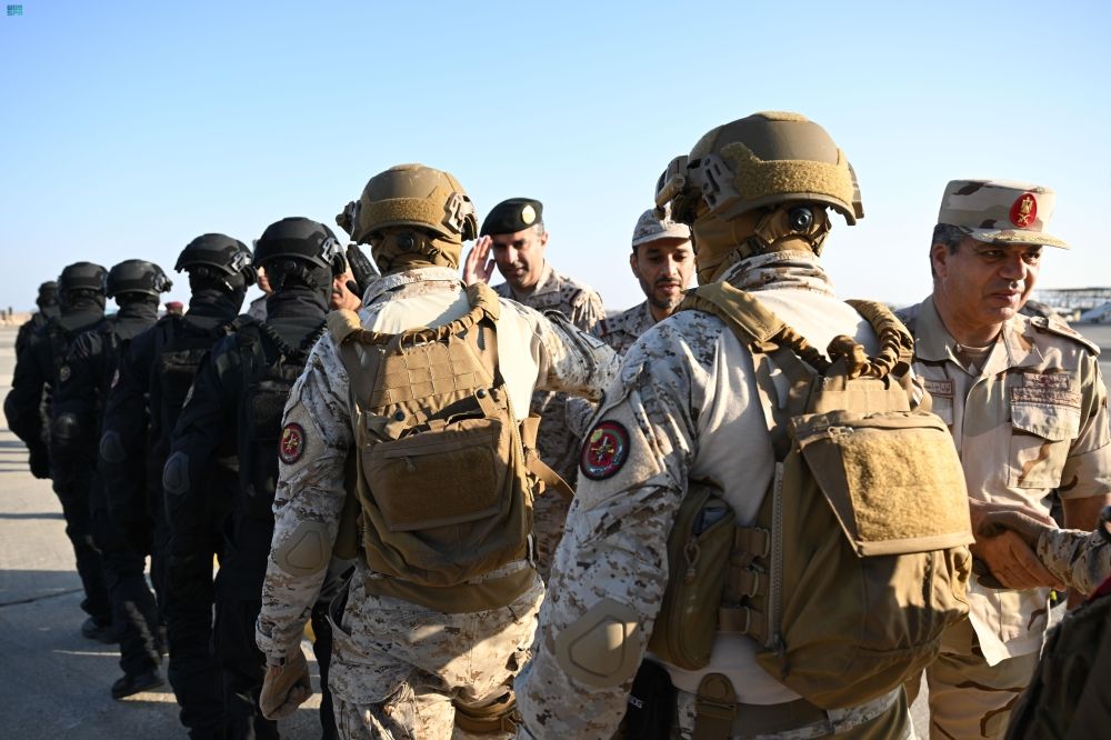 القوات المسلحة تشارك في تمرين "السهم الثاقب 2024" في مصر