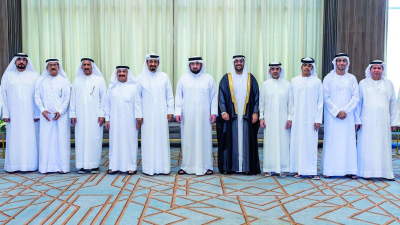 الامارات | أحمد بن محمد يحضر أفراح الخزرجي والقرشي
