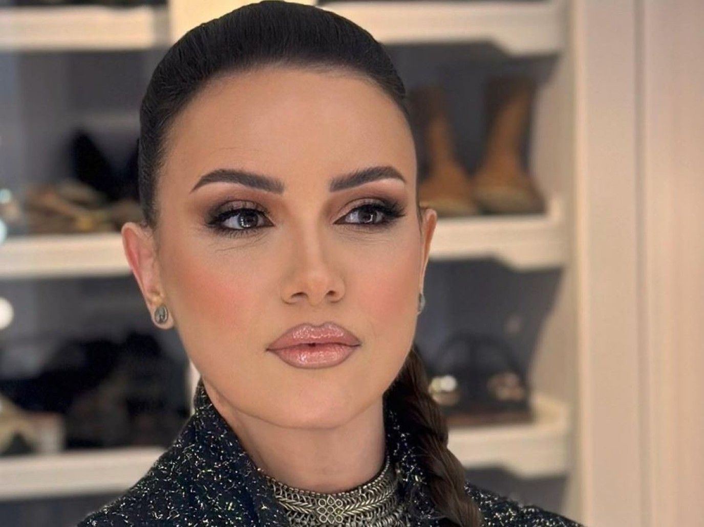 تألقي على طريقة ريهام عبد الغفور بصيحات جمالية مفعمة بالأنوثة