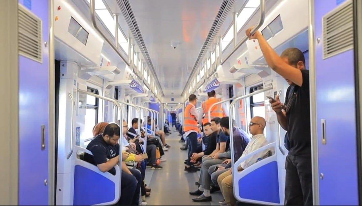 مشروعات النقل تدعم التنمية وتربط المجتمعات وتخفف الازدحام.. صور