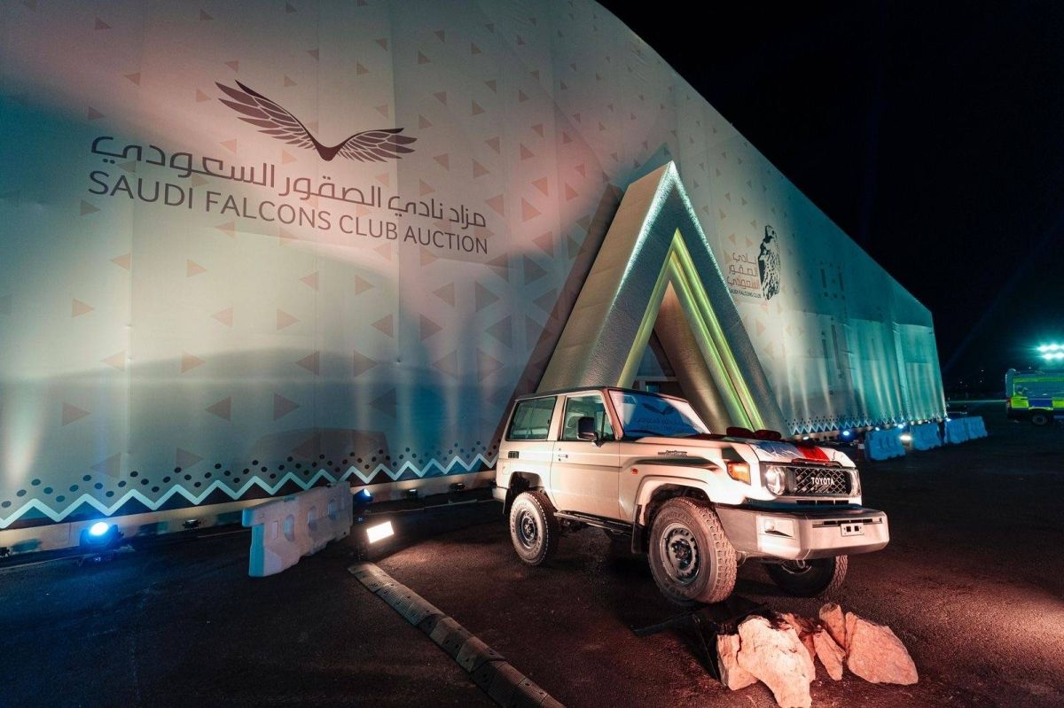 بيع صقرين بنحو 200 ألف ريال في الليلة الـ 19 لمزاد نادي الصقور السعودي