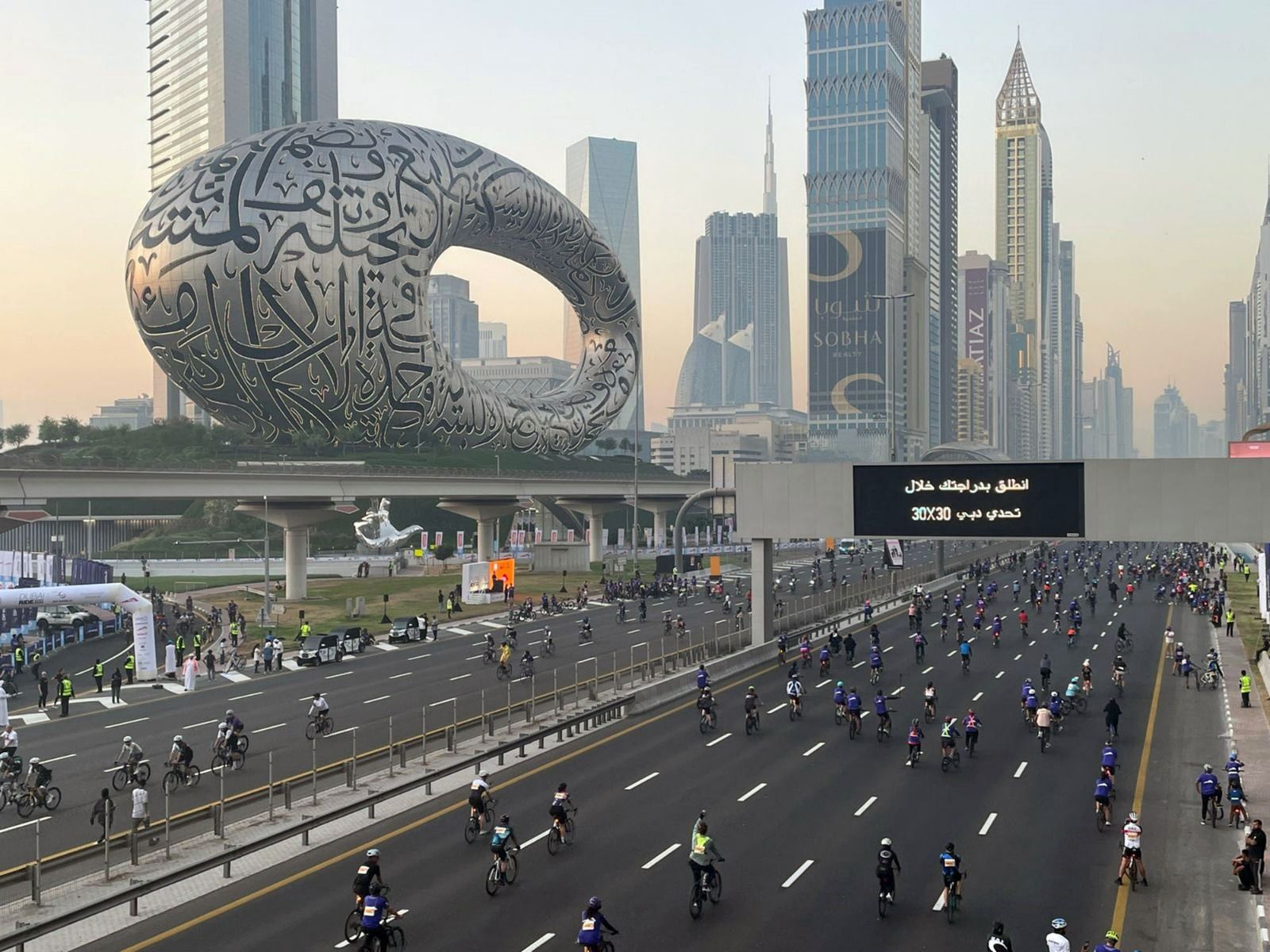 الامارات | برقمٍ قياسي جديد.. "تحدي دبي للدراجات الهوائية" يستقطب 50 ألف مشارك